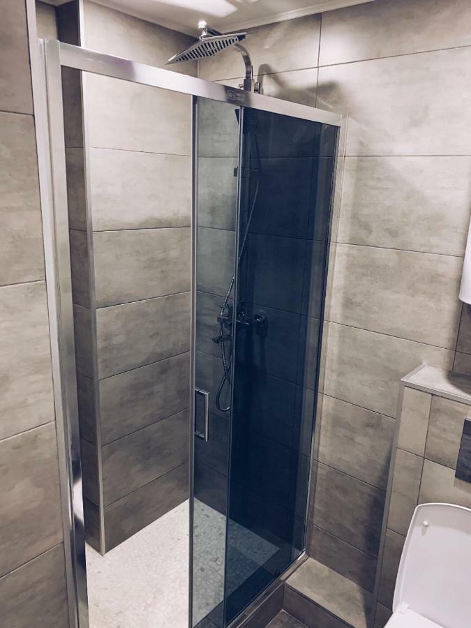 Room1402 敖德萨 外观 照片